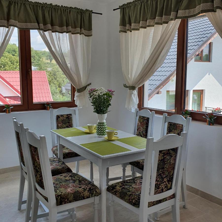 Casa Sofia Apartment Baltatesti ภายนอก รูปภาพ