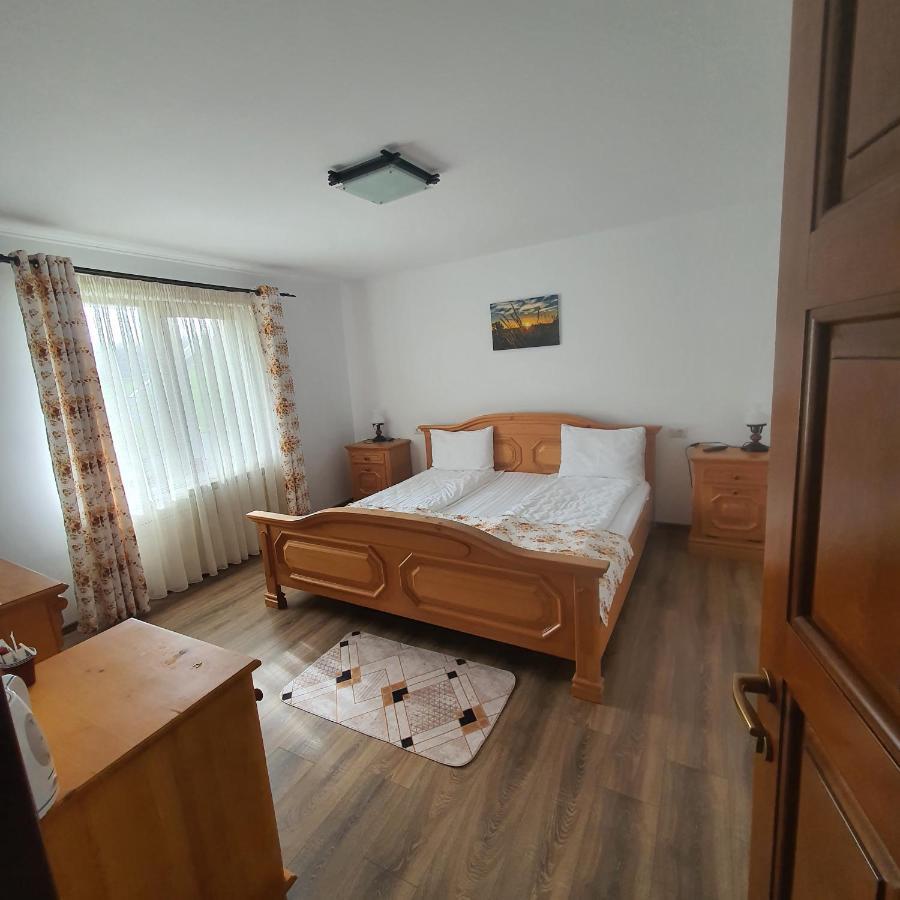 Casa Sofia Apartment Baltatesti ภายนอก รูปภาพ