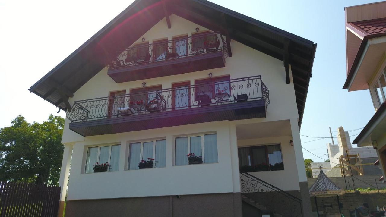 Casa Sofia Apartment Baltatesti ภายนอก รูปภาพ