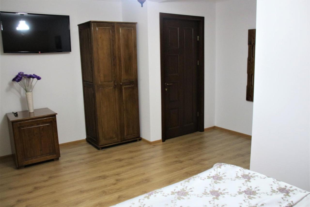 Casa Sofia Apartment Baltatesti ภายนอก รูปภาพ